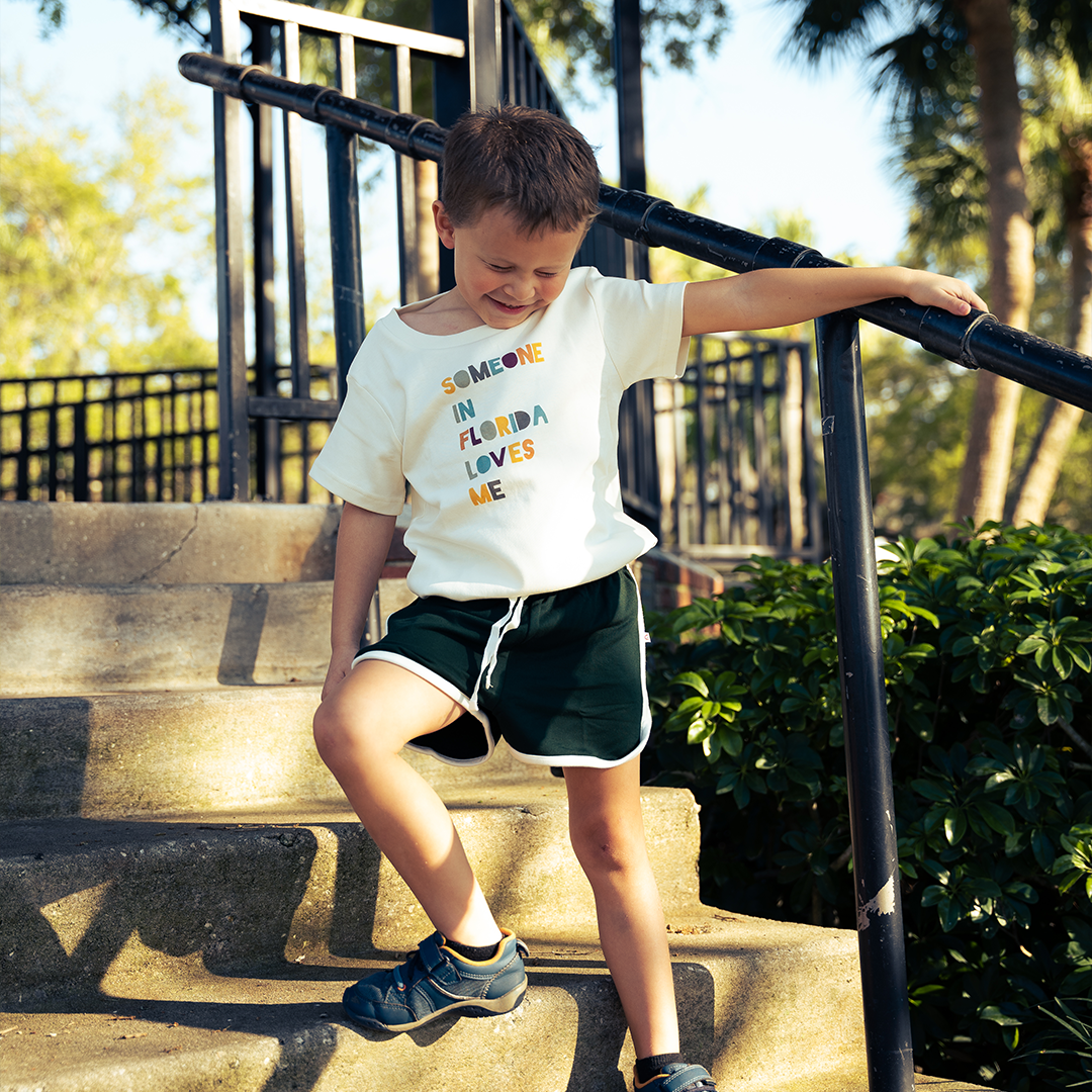 Someone in FL Loves Me Florida Kids Gift Cotton Tee Shirt: 4/5T