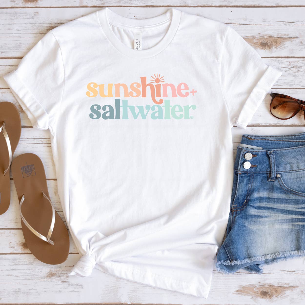 Sunshine + Saltwater | Beachside Breeze T-Shirt: White / XL