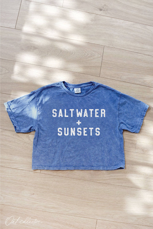 SALT WATER AND SUNSETS Cropped Mineral Graphic Top: DENIM BLUE / XL